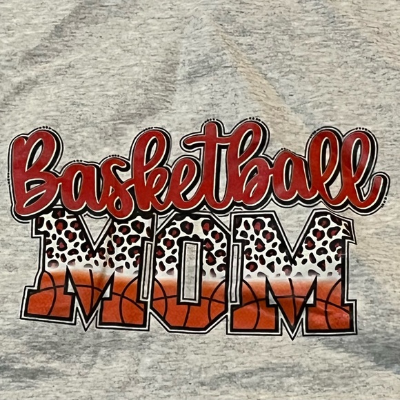 Basketball Mom Grey  Gildan crewneck sweatshirt (like new) size 2XL - Picture 2 of 6